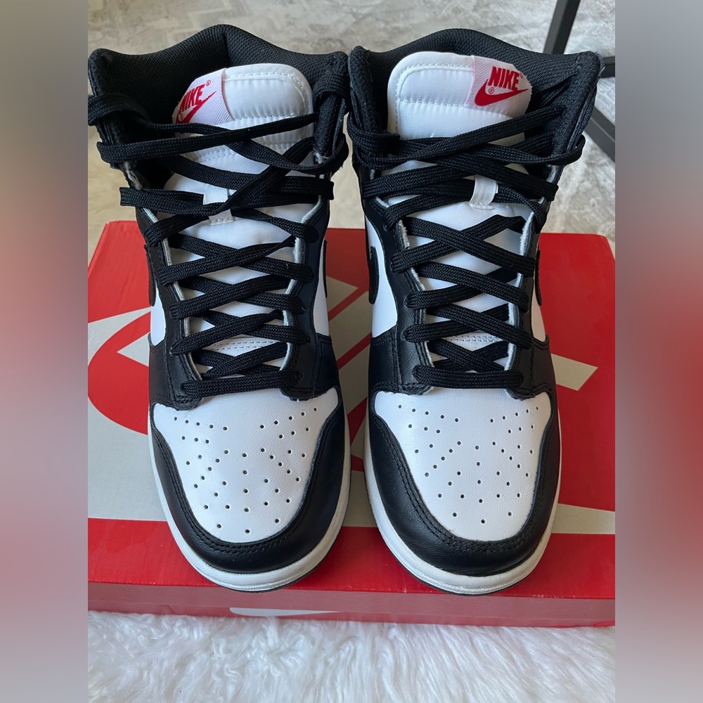 Women’s High Top Panda Dunks🐼✨